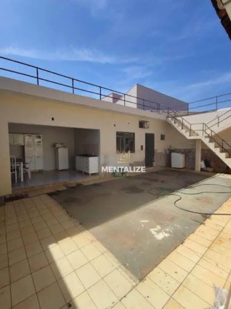 Casa, 3 quartos, 270 m² - Foto 1