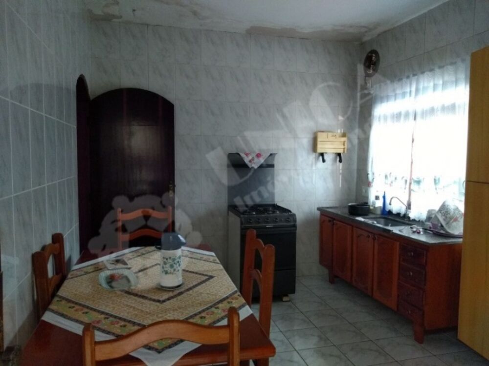 Sobrado à venda com 2 quartos, 100m² - Foto 3