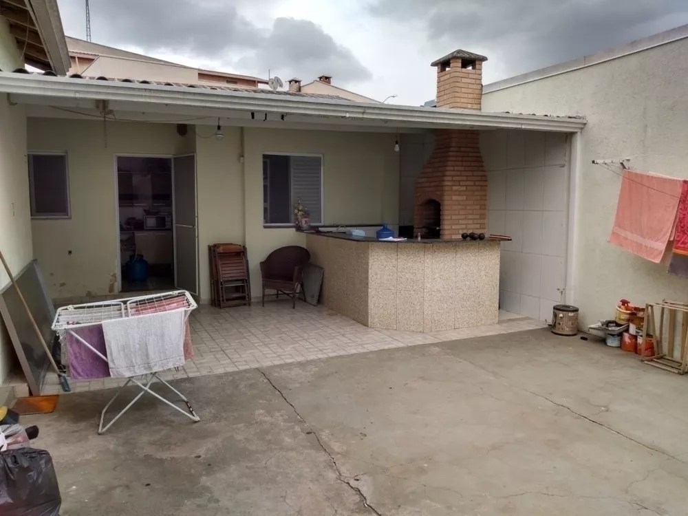 Casa à venda com 3 quartos, 140m² - Foto 1