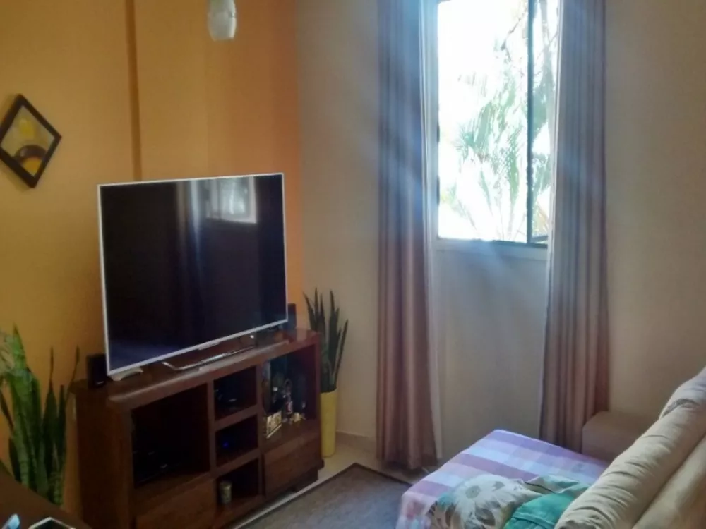 Apartamento à venda com 2 quartos, 64m² - Foto 4