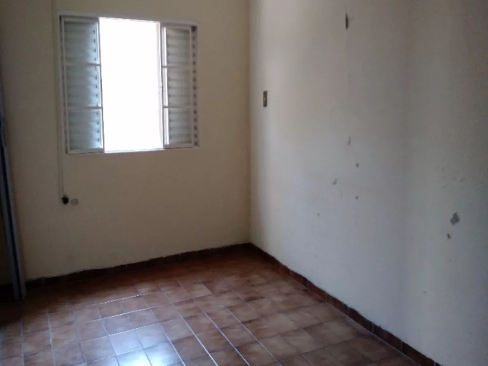 Casa à venda com 5 quartos, 100m² - Foto 4