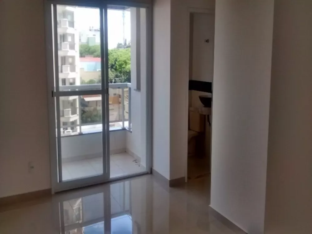 Apartamento à venda e aluguel com 3 quartos, 123m² - Foto 1