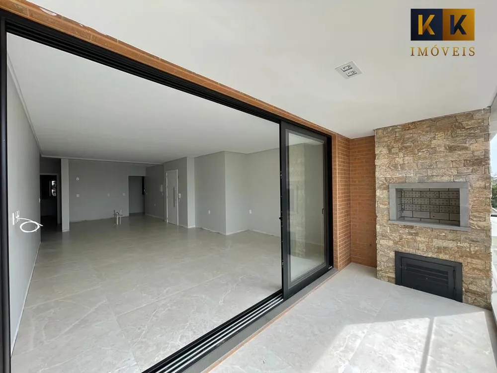 Apartamento, 3 quartos, 130 m² - Foto 1