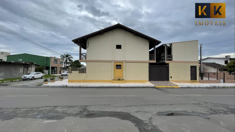 Casa, 8 quartos, 300 m² - Foto 3