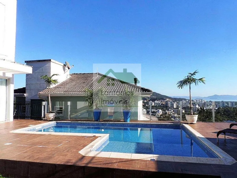Casa, 3 quartos, 289 m² - Foto 1
