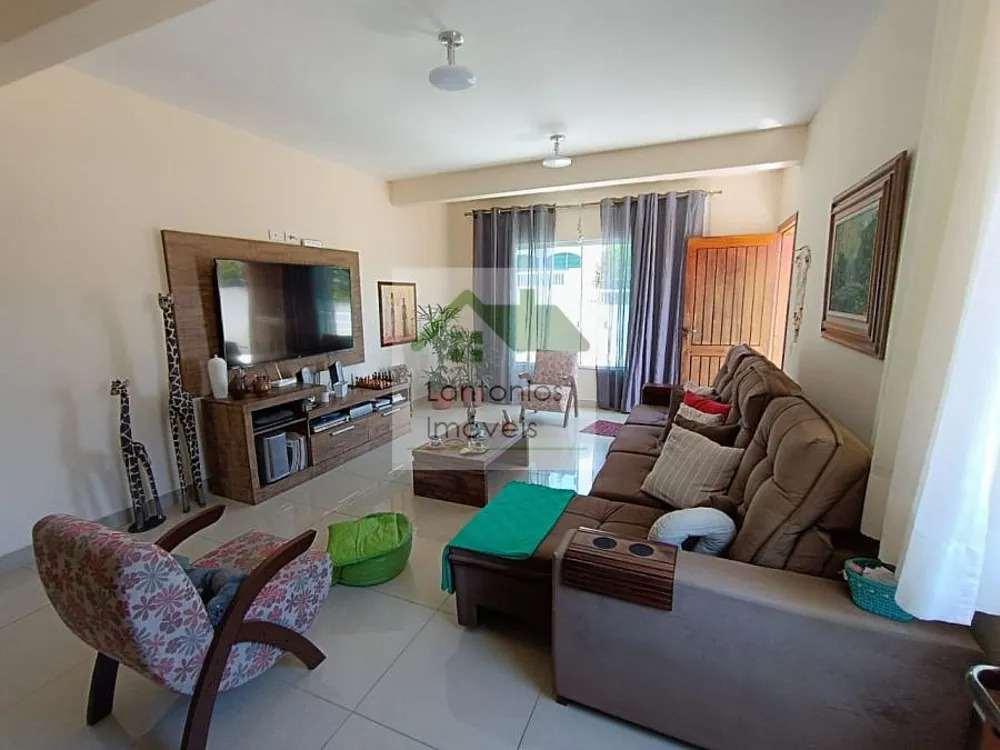 Casa, 4 quartos, 181 m² - Foto 1