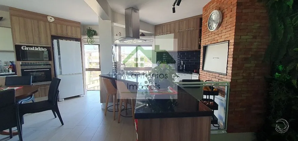 Cobertura, 3 quartos, 175 m² - Foto 2