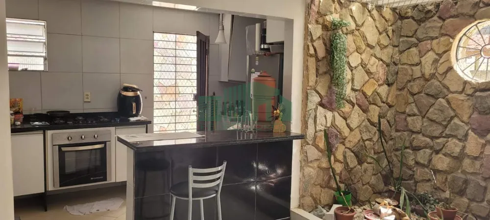 Casa, 4 quartos, 190 m² - Foto 3