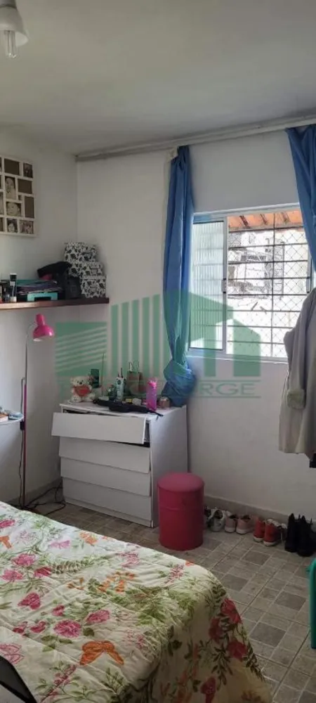 Casa, 4 quartos, 190 m² - Foto 1