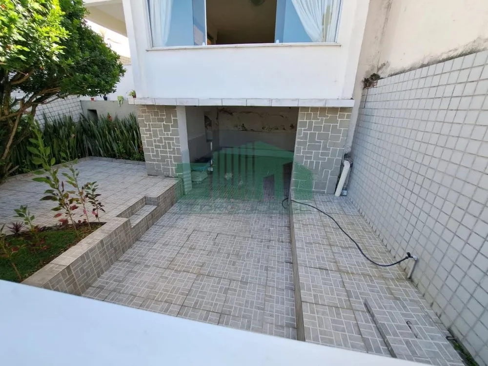 Casa, 4 quartos, 257 m² - Foto 2
