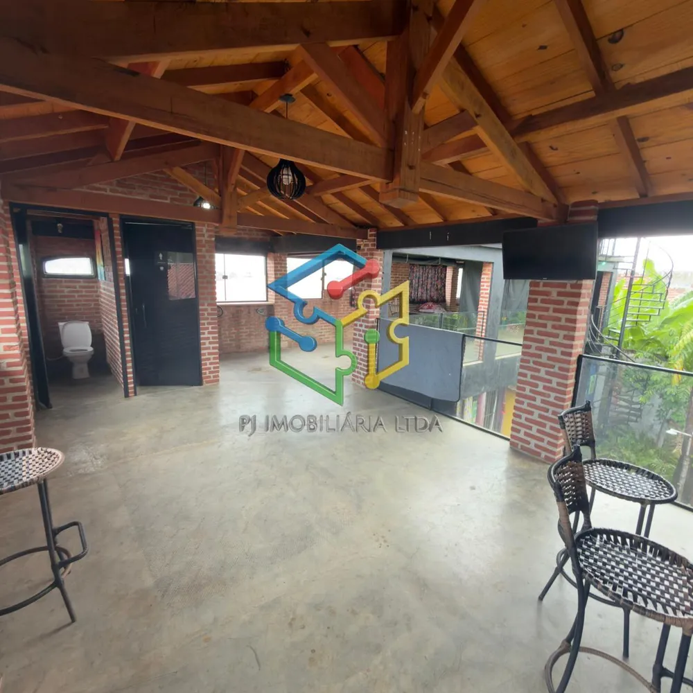 Casa, 5 quartos, 250 m² - Foto 1