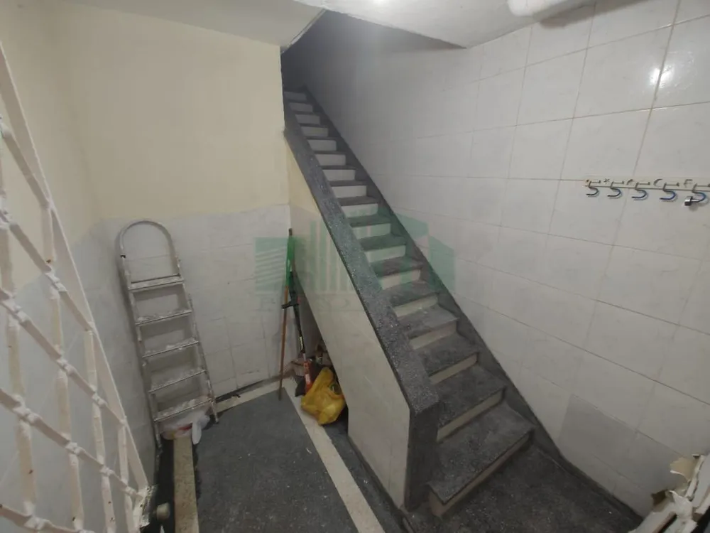 Casa, 5 quartos, 202 m² - Foto 1