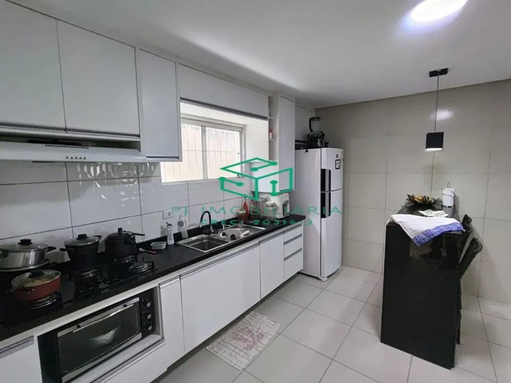 Casa, 3 quartos, 175 m² - Foto 2