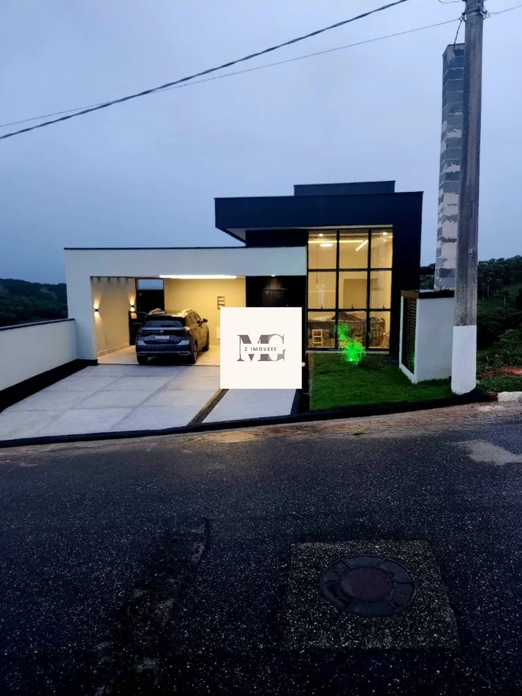 Casa, 3 quartos, 250 m² - Foto 1