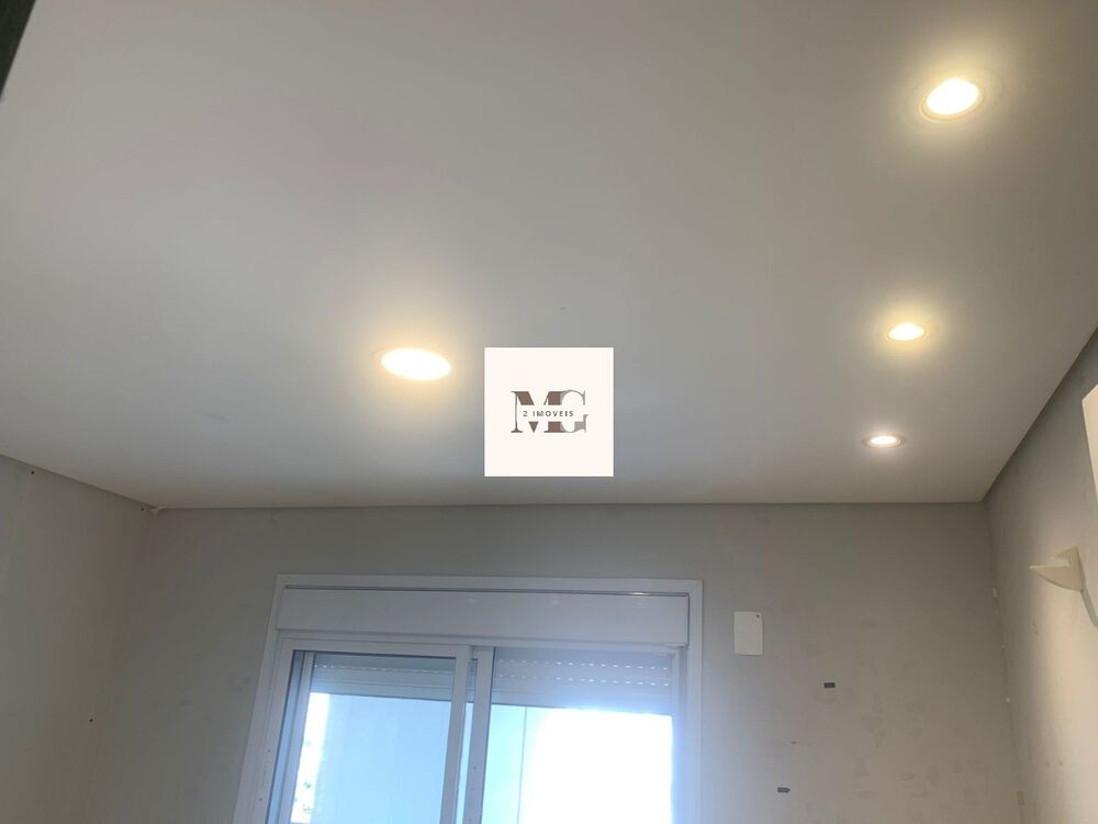 Apartamento à venda com 2 quartos, 62m² - Foto 1