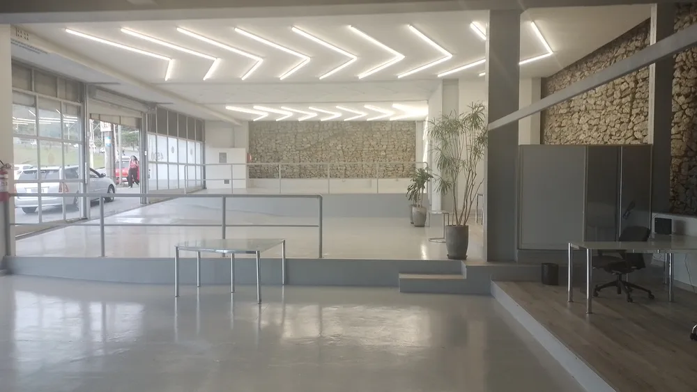 Loja-Salão, 2279 m² - Foto 1