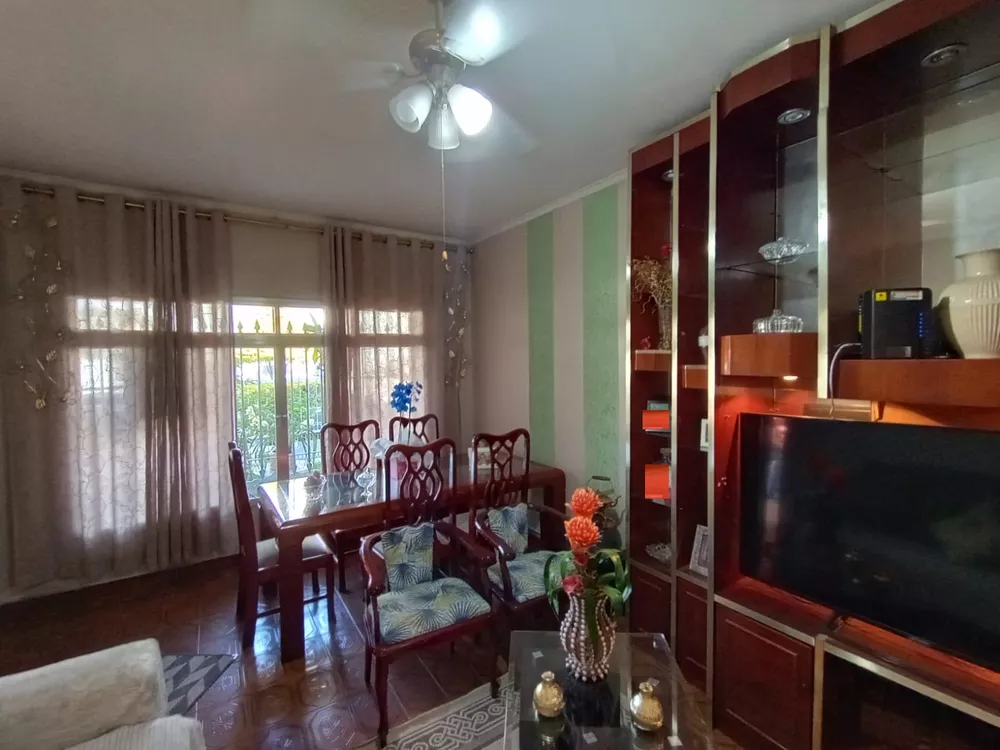 Sobrado à venda com 3 quartos, 300m² - Foto 3