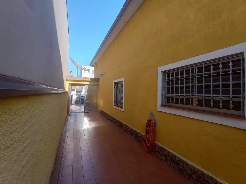 Sobrado à venda com 3 quartos, 300m² - Foto 35