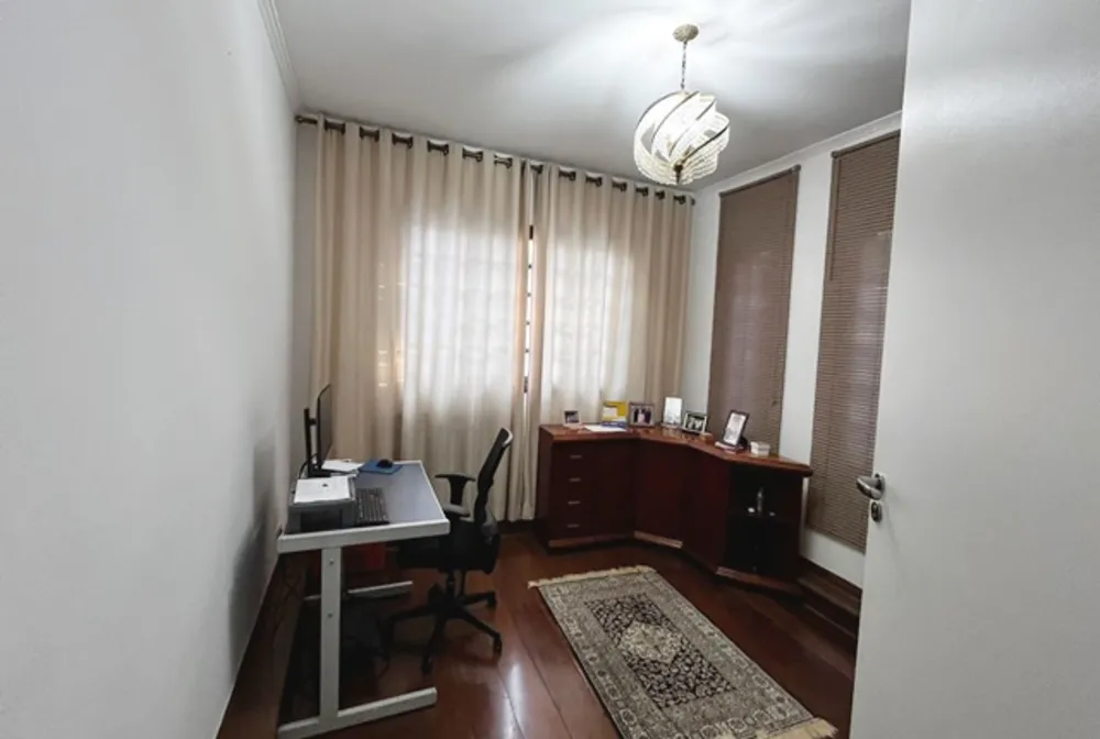 Sobrado, 4 quartos, 318 m² - Foto 1
