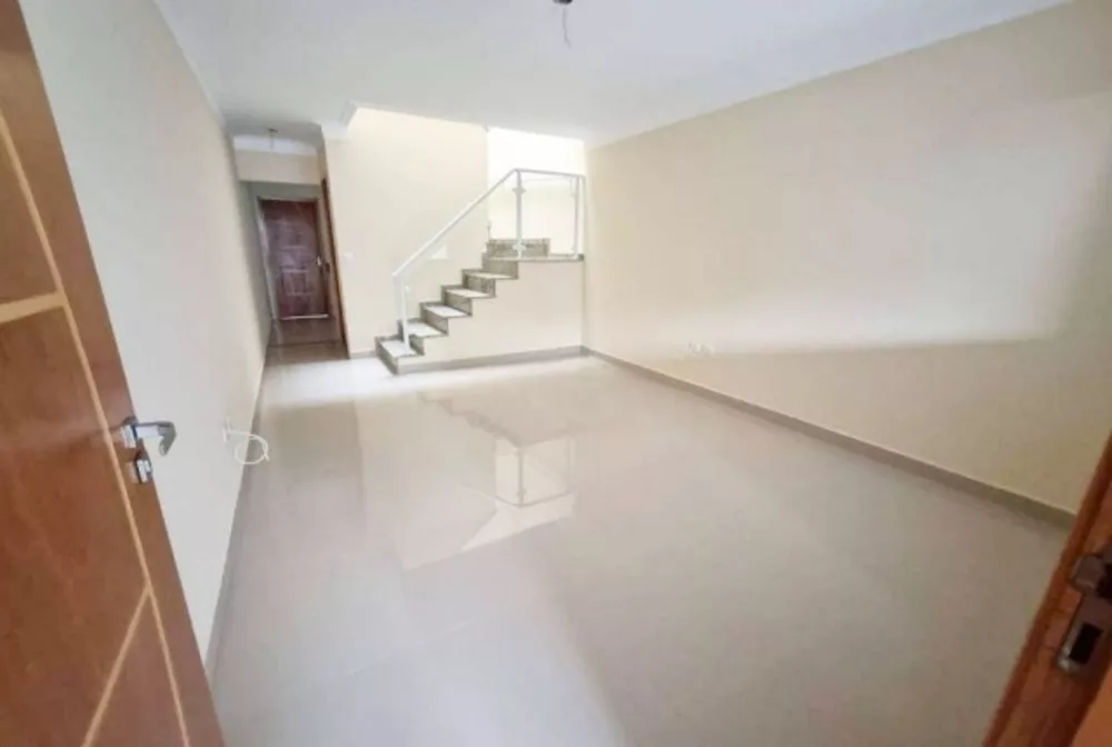 Sobrado à venda com 3 quartos, 130m² - Foto 1