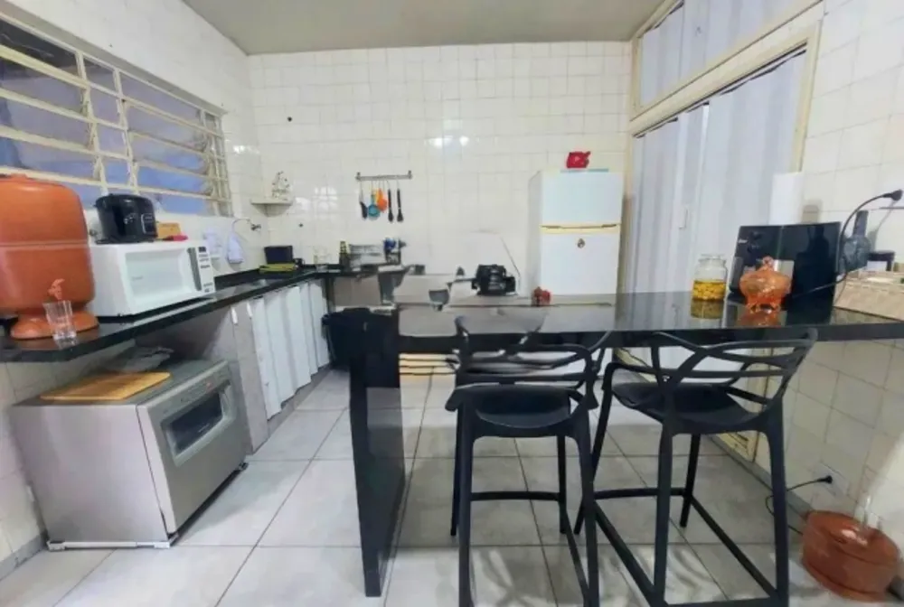 Casa, 5 quartos, 153 m² - Foto 2