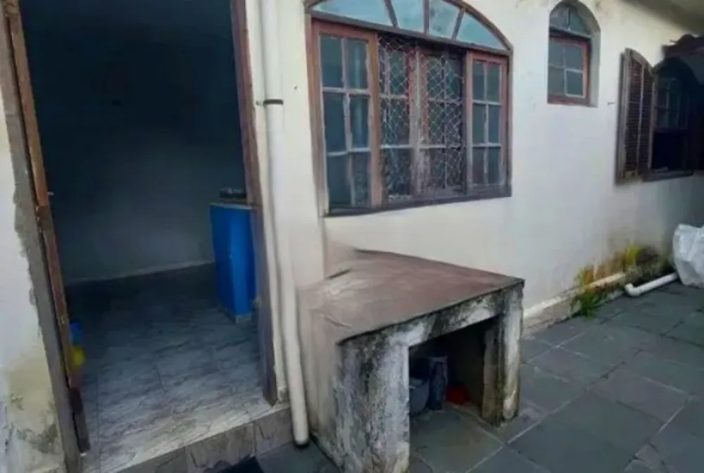 Casa, 5 quartos, 153 m² - Foto 1