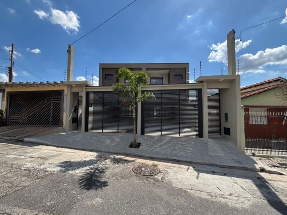 Sobrado à venda com 3 quartos, 160m² - Foto 1