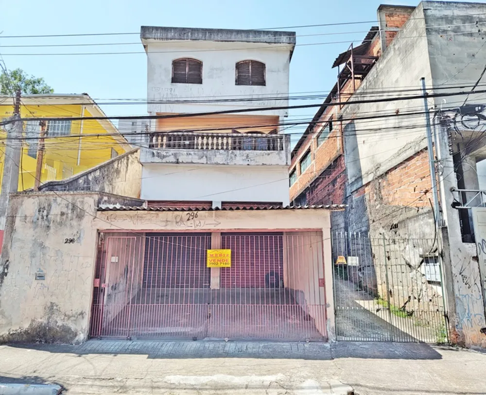 Sobrado, 3 quartos, 218 m² - Foto 1