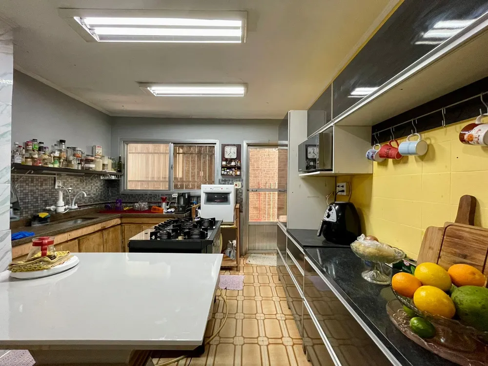 Sobrado, 4 quartos, 220 m² - Foto 1