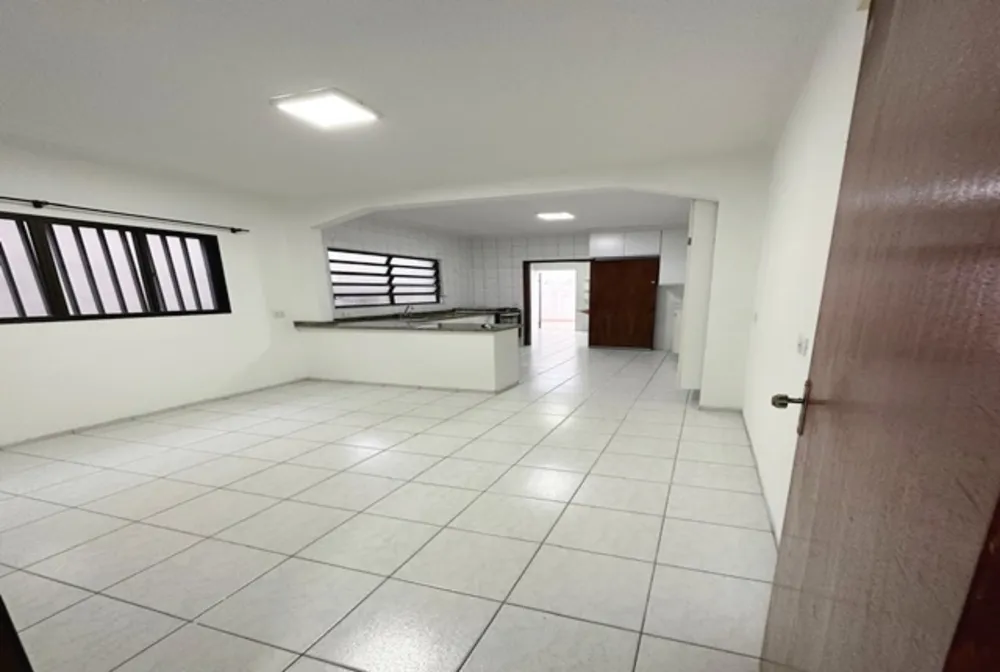 Sobrado, 4 quartos, 180 m² - Foto 2