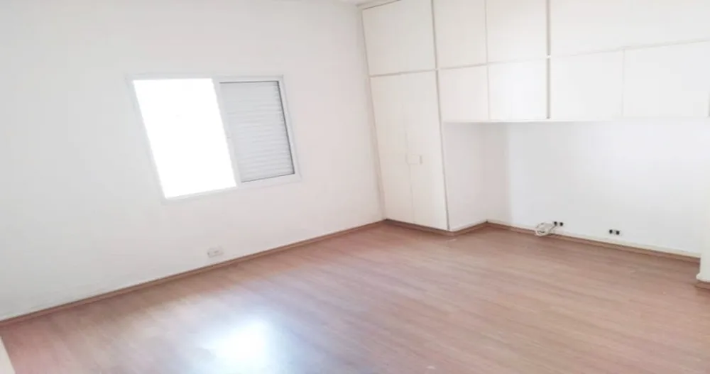 Casa, 4 quartos, 217 m² - Foto 1