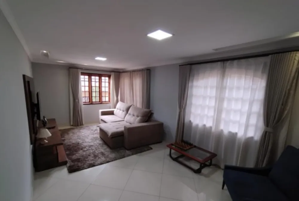 Sobrado, 3 quartos, 255 m² - Foto 1