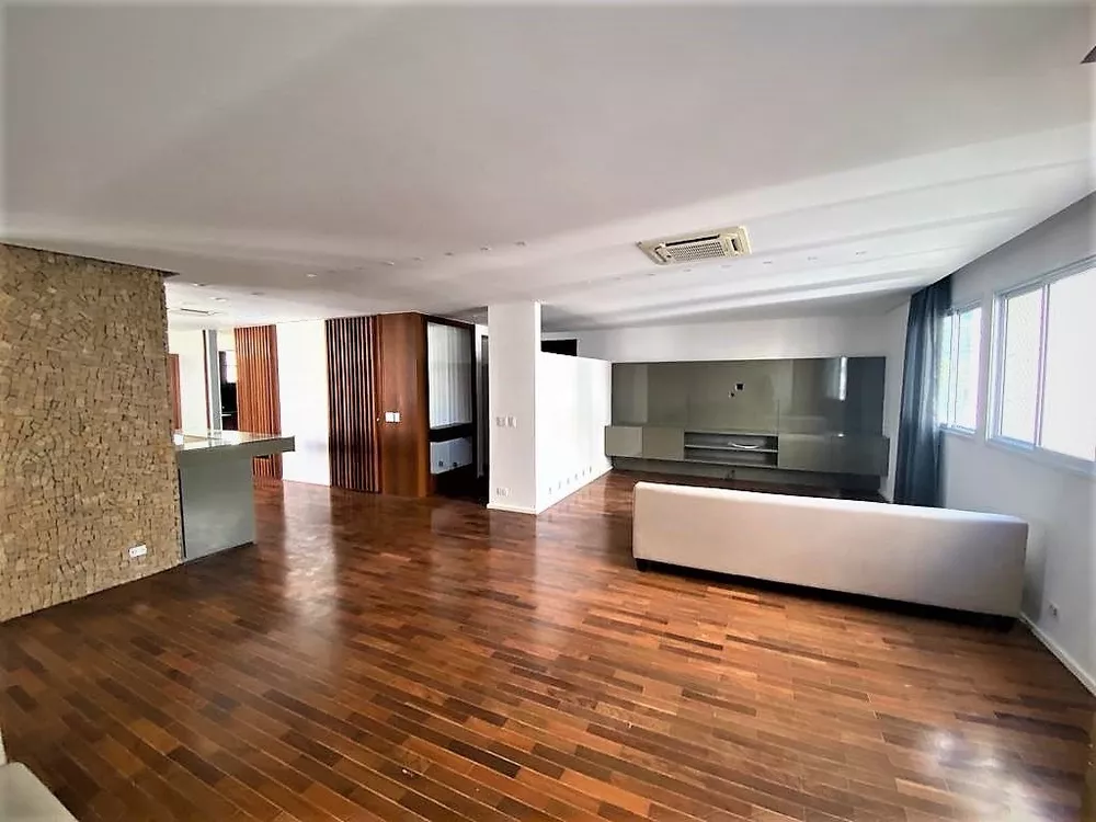 Apartamento à venda com 3 quartos, 225m² - Foto 1