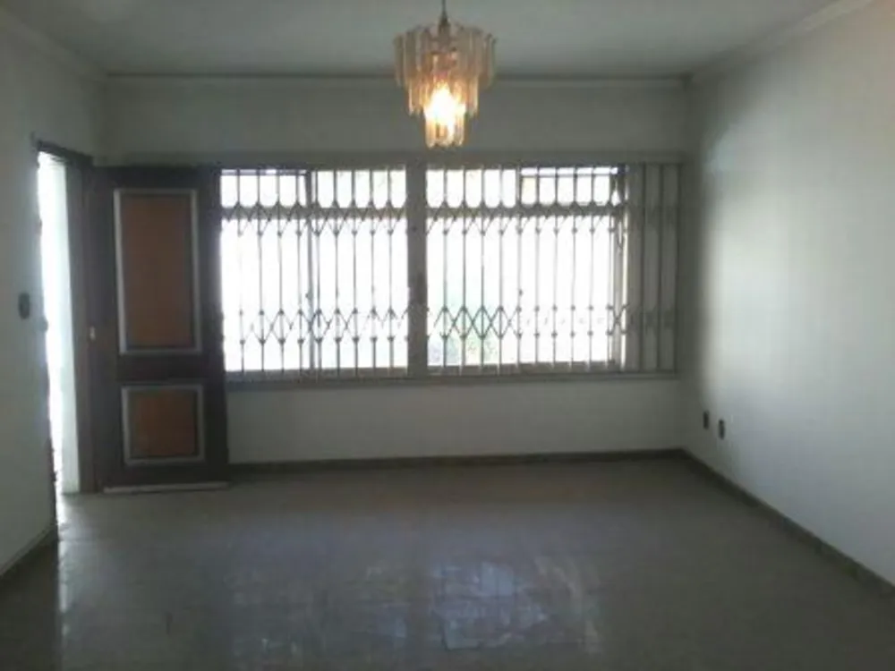 Sobrado, 3 quartos, 319 m² - Foto 1
