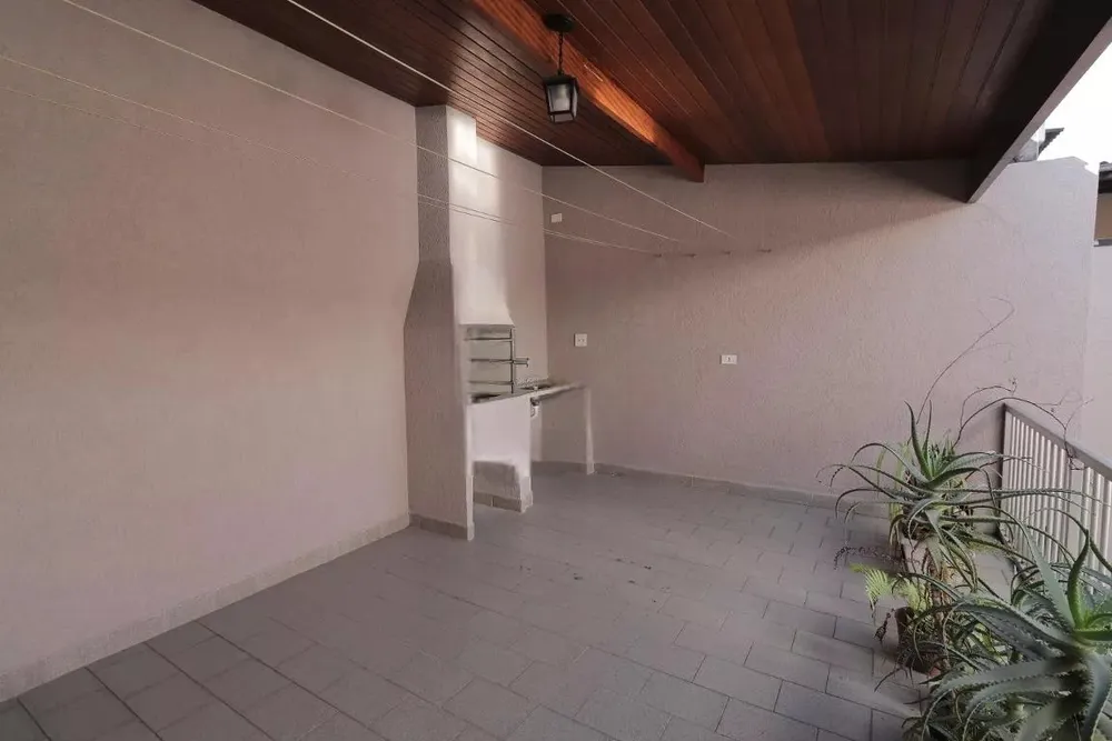Sobrado, 3 quartos, 200 m² - Foto 1