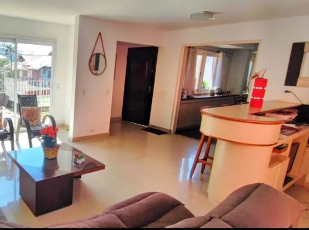 Sobrado, 3 quartos, 235 m² - Foto 1