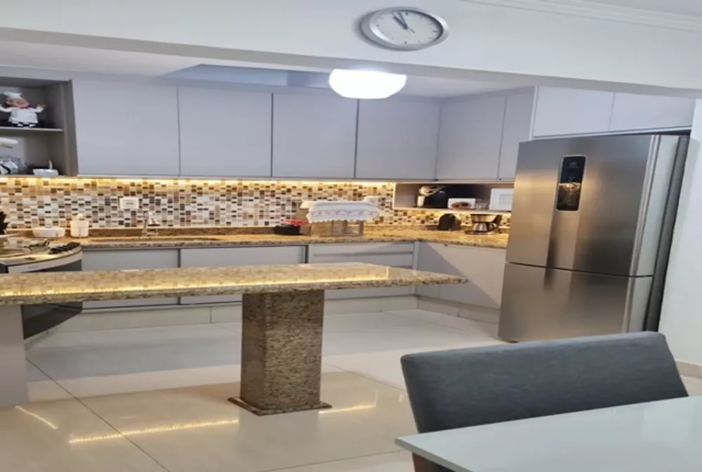 Sobrado à venda com 2 quartos, 105m² - Foto 2