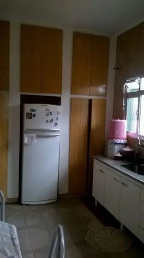 Casa, 3 quartos, 250 m² - Foto 2