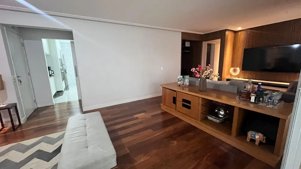 Apartamento, 3 quartos, 131 m² - Foto 2
