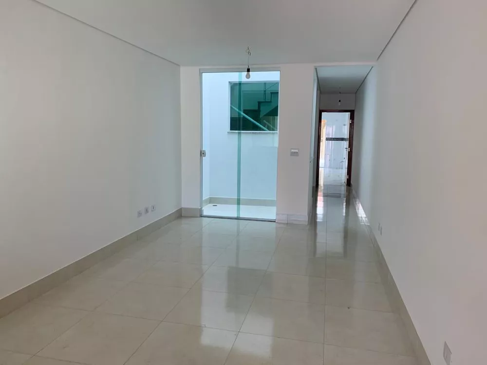 Sobrado à venda com 3 quartos, 133m² - Foto 1