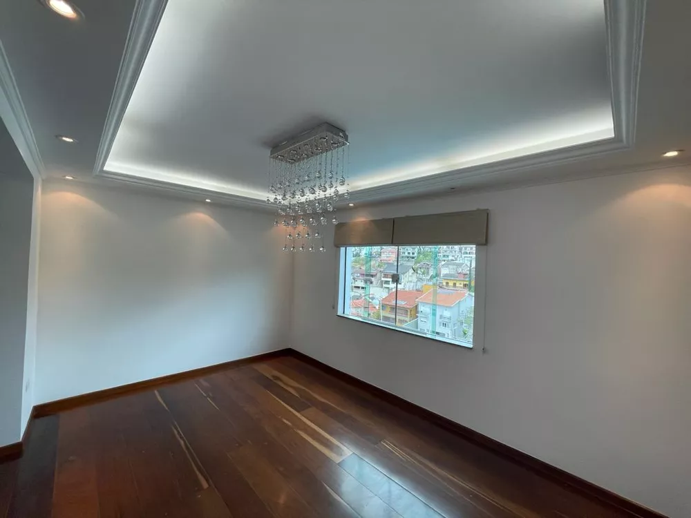 Sobrado à venda com 4 quartos, 560m² - Foto 8