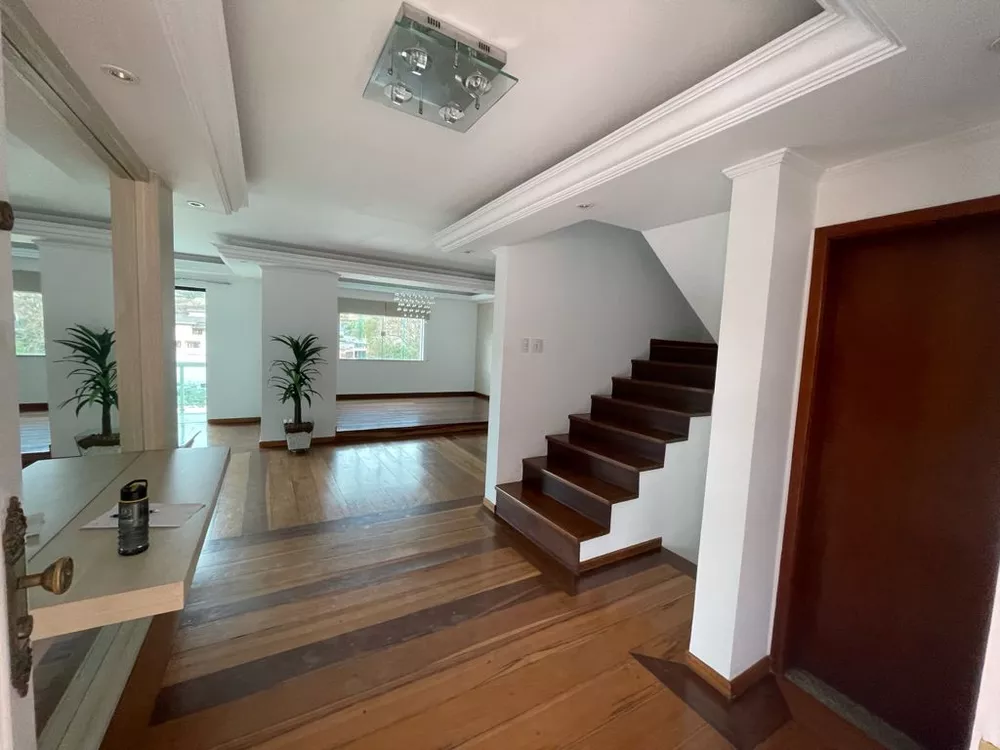 Sobrado à venda com 4 quartos, 560m² - Foto 6