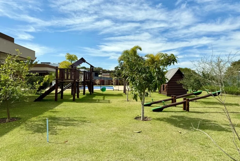 Casa, 4 quartos, 2347 m² - Foto 1