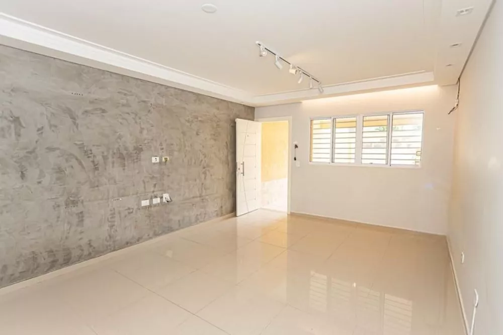 Sobrado à venda com 3 quartos, 140m² - Foto 1