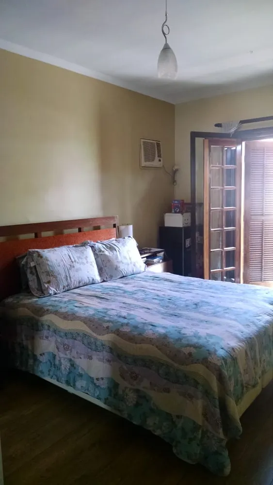 Sobrado, 3 quartos, 246 m² - Foto 1