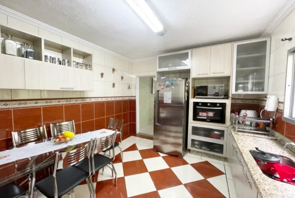 Sobrado, 4 quartos, 200 m² - Foto 2