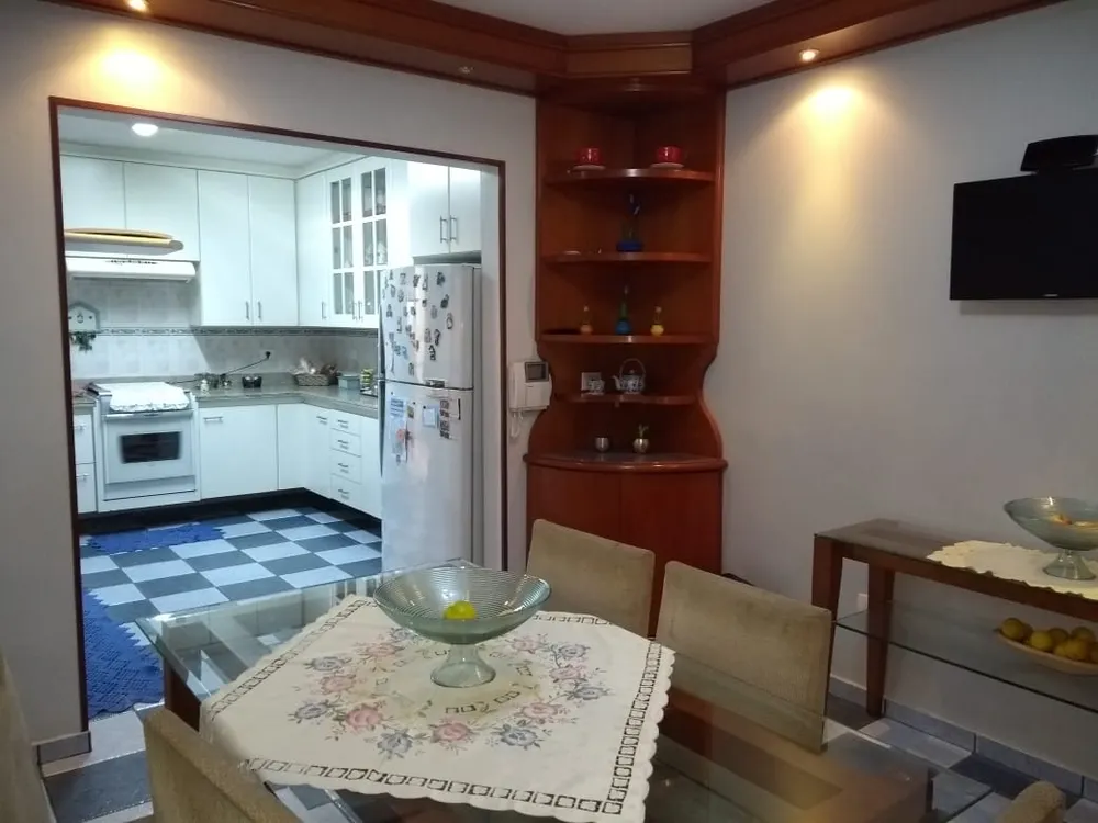 Sobrado, 3 quartos, 240 m² - Foto 1