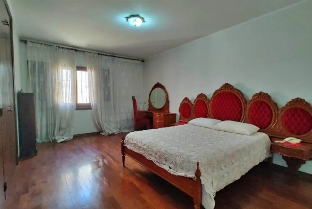 Casa, 3 quartos, 242 m² - Foto 10