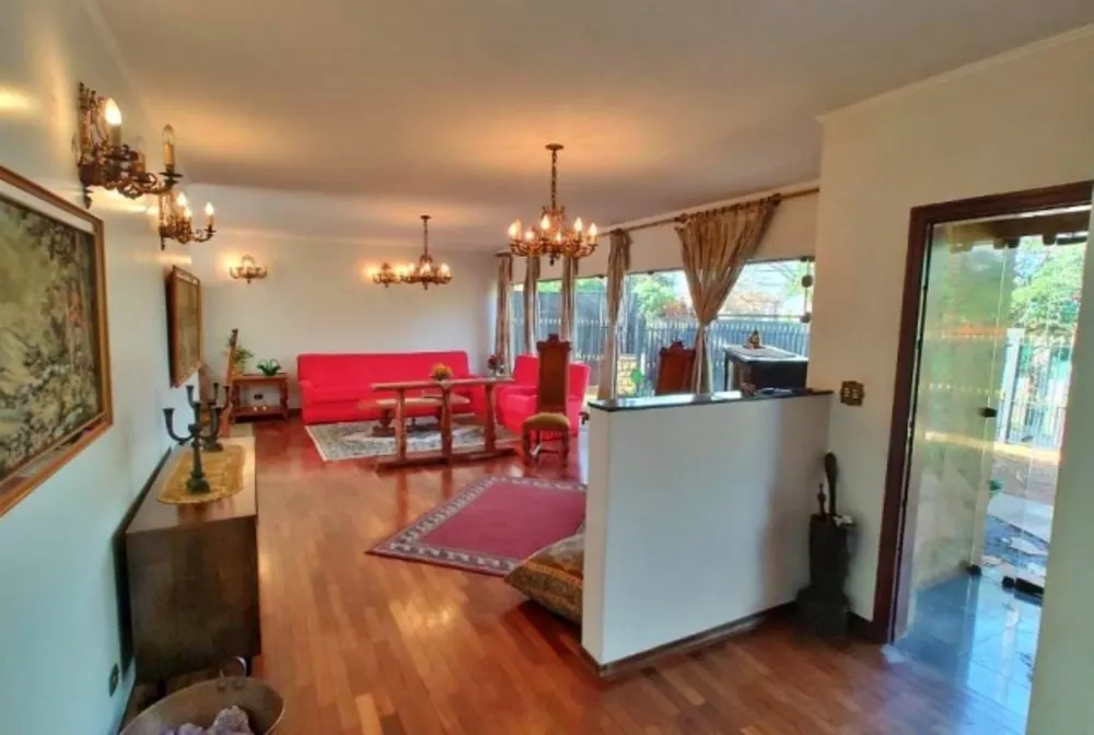 Casa, 3 quartos, 242 m² - Foto 2