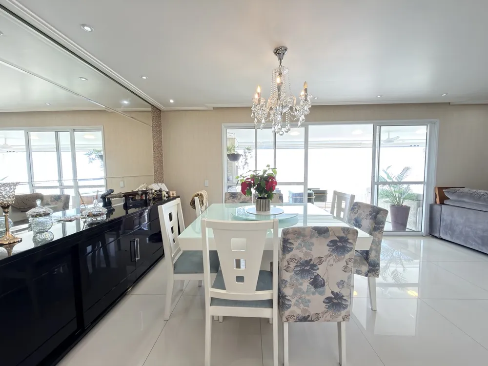 Apartamento, 3 quartos, 131 m² - Foto 1